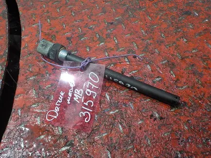 61531928 MERCEDES Датчик уровня масла
