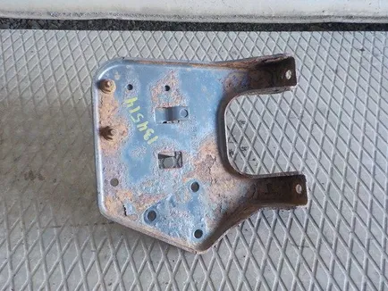 9424295468 MERCEDES Кронштейн осушителя