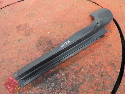 9436980762 MERCEDES Накладка лобового стекла