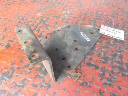 9704780040 MERCEDES Кронштейн насоса AdBlue