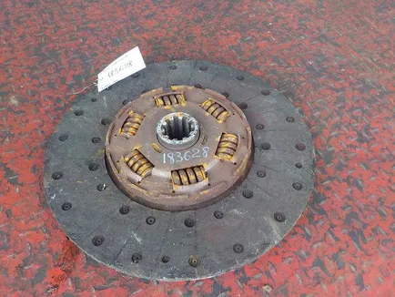 504149346 IVECO Диск сцепления, Отсутствует