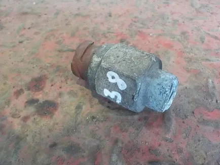 65451114 MERCEDES Датчик давления воздуха