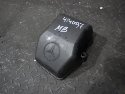 4570100130 MERCEDES Клапанная крышка