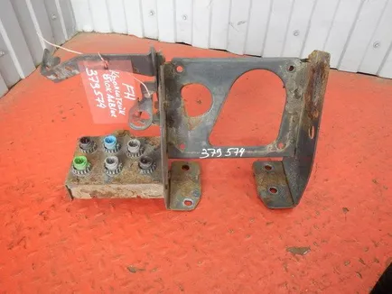 20731533 VOLVO Кронштейн блока AdBlue