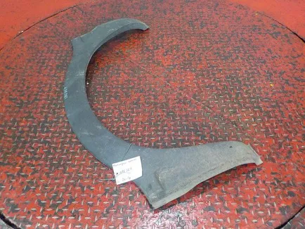 504099744 IVECO Накладка крыла, Отсутствует