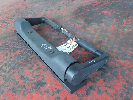 5001838461 RENAULT Кронштейн зеркала, Отсутствует