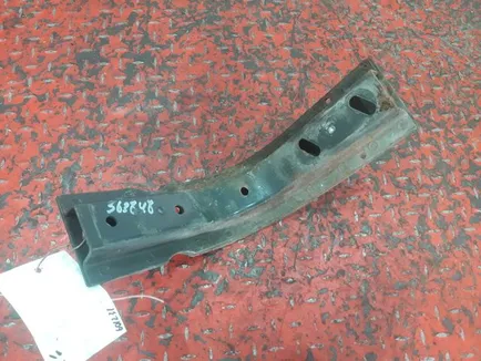 9436601231 MERCEDES Кронштейн подножки нижней правой