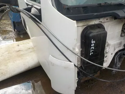 20967733 VOLVO Крышка блока предохранителей, Отсутствует