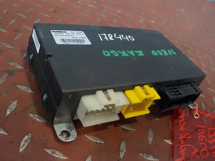 504298300 IVECO Блок управления VCM