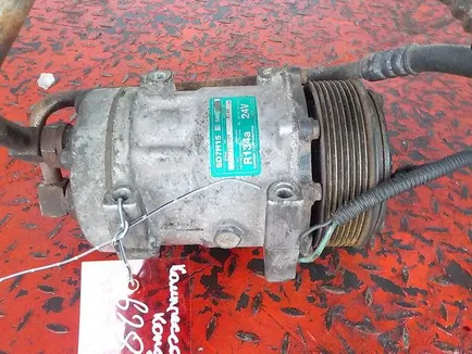 4894306 IVECO Компрессор кондиционера