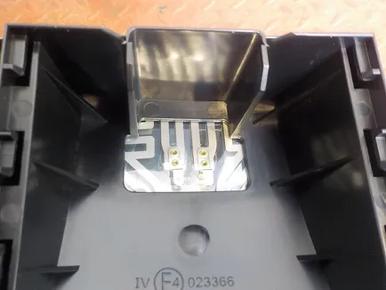 M4300022 MARSHALL Стекло зеркала