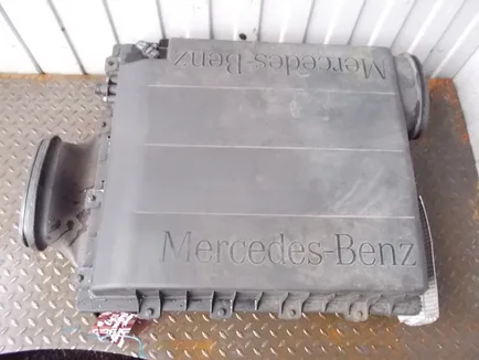 190941002 MERCEDES Корпус воздушного фильтра