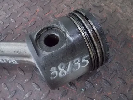 20431540 VOLVO Поршень