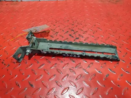 9417900612 MERCEDES Кронштейн спойлера