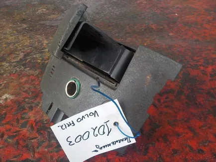 3175622 VOLVO Пепельница, Отсутствует