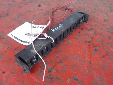 9425425840 MERCEDES Блок предохранителей
