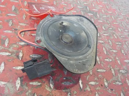 20382033 VOLVO Динамик