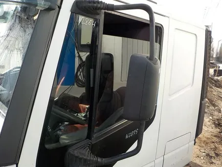 504079818 IVECO Кронштейн зеркала, Отсутствует