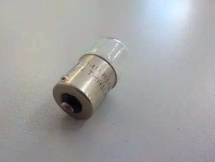 8GA002071251 HELLA Лампа
