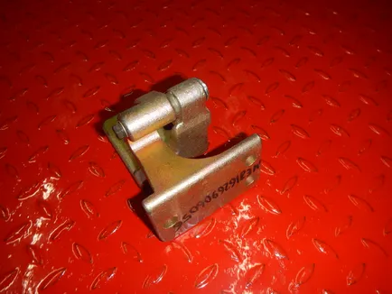ME81626906056 MEGATRUCK Петля двери нижняя правая