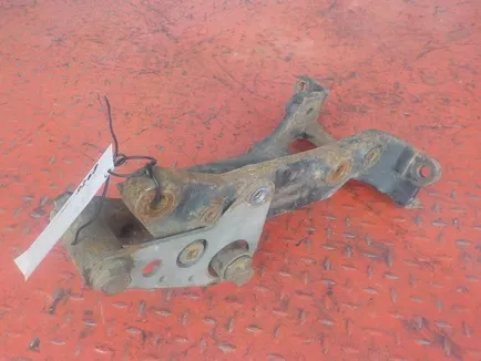 5010629268 RENAULT Кронштейн кабины передний