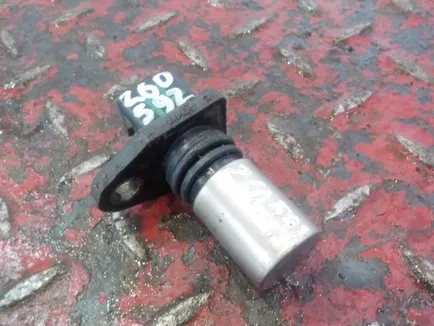 5000691518 RENAULT Датчик опережения впрыска топлива