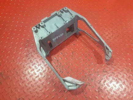 9414620405 MERCEDES Кронштейн рулевой колонки