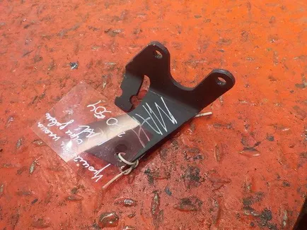 81517150409 MAN Кронштейн клапана ограничения давления