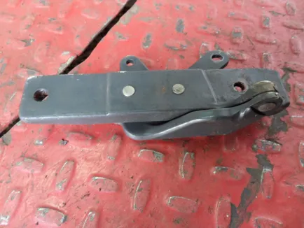 TD1151103L TANGDE Петля решетки радиатора
