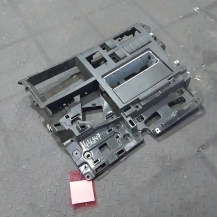 82425805 VOLVO Накладка торпедо