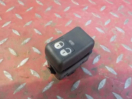 8157756 VOLVO Кнопка