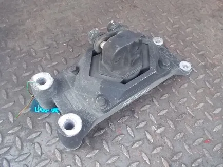 5010316681 RENAULT Подушка двигателя