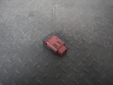 81259070333 MAN Кнопка