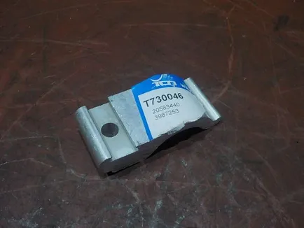 T730046 TSP Хомут крепления крыла