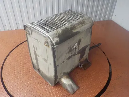 9424902701 MERCEDES Глушитель основной, Отсутствует