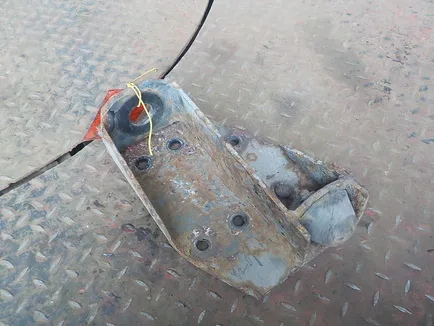 1389443 DAF Опора заднего амортизатора правая