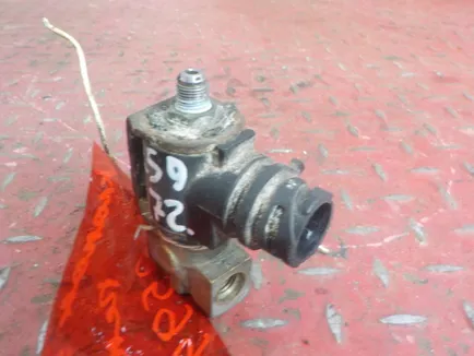 5010360034 RENAULT Клапан электромагнитный, Отсутствует