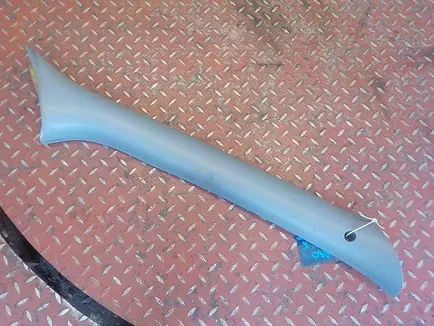 3802027 IVECO Накладка стойки