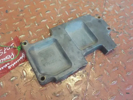 5000670658 RENAULT Крышка головки блока