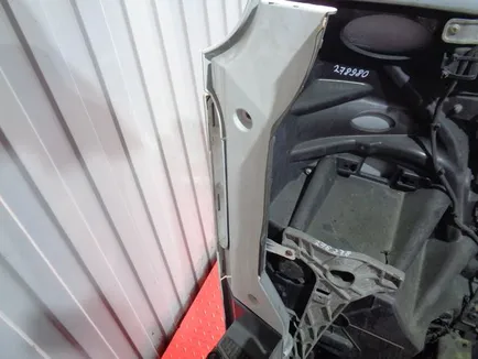 9608856874 MERCEDES Планка рамки фары левая, Отсутствует