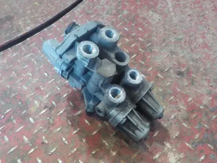 500056401 IVECO Клапан воздушный