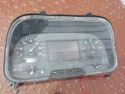 84464021 MERCEDES Панель приборов, Отсутствует
