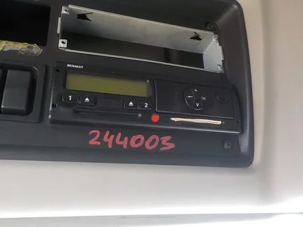 7421089713 RENAULT Тахограф, Отсутствует