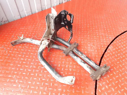 8144548 VOLVO Кронштейн подножки