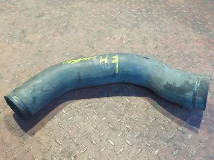 20542199 VOLVO Патрубок водяной