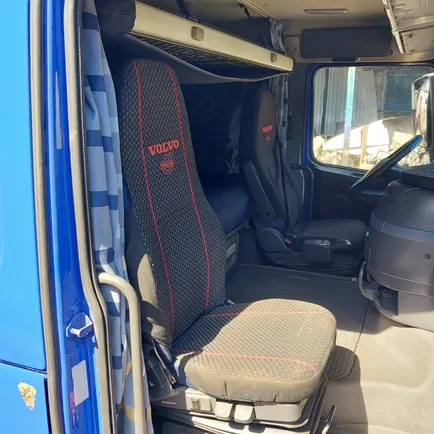 20591480 VOLVO Сиденье правое
