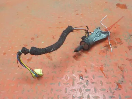 5001837526 RENAULT Замок зажигания, Отсутствует