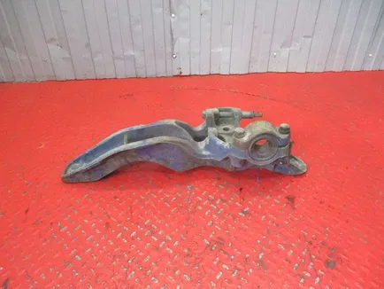 21196826 VOLVO Кронштейн пневморессоры