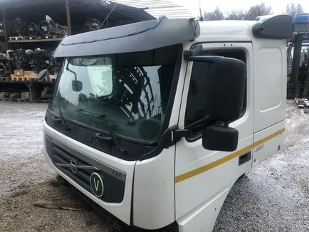 Кабина VOLVO Sleeper Cab, Отсутствует