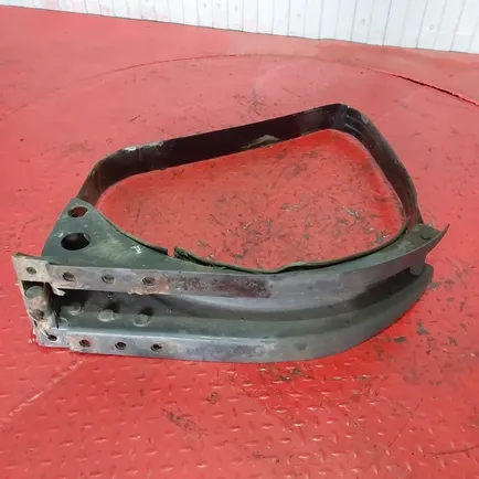 20721537 VOLVO Кронштейн топливного бака